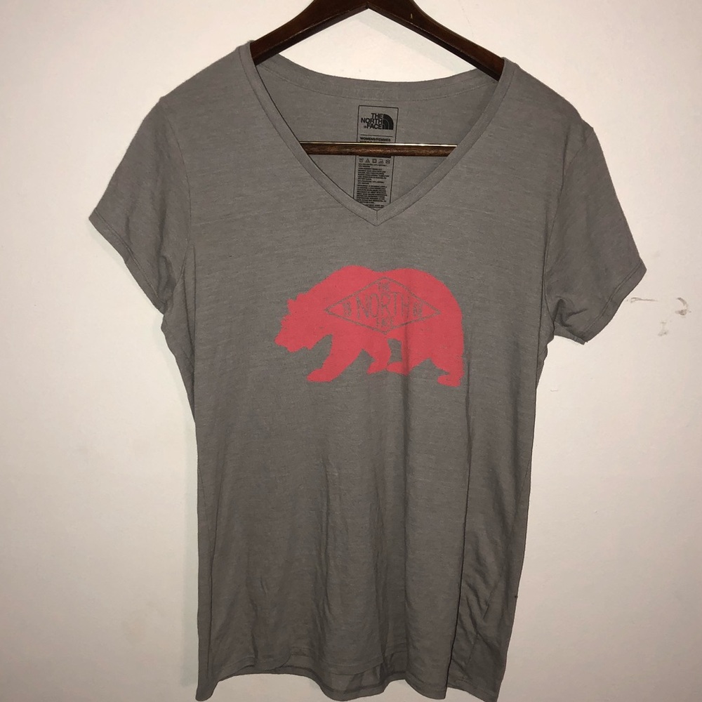 Women’s L North Face Tee